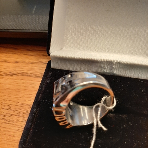 Man's Jewelry - Picture 3 of 10